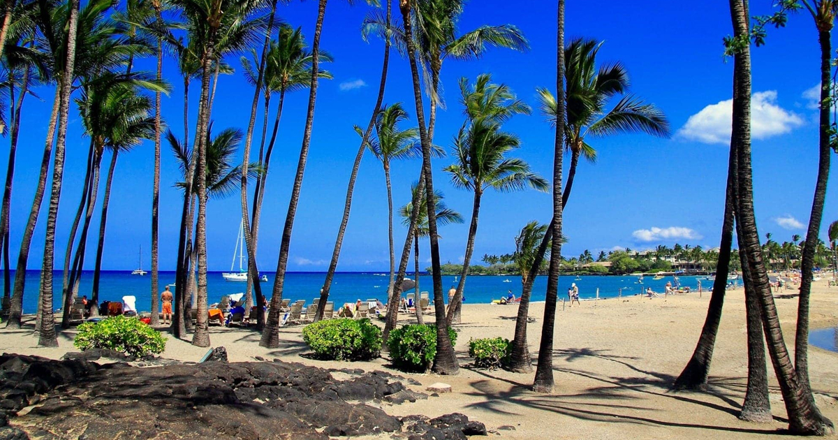 Anaeho'omalu Beach