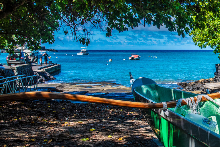 Keauhou harbor canoe